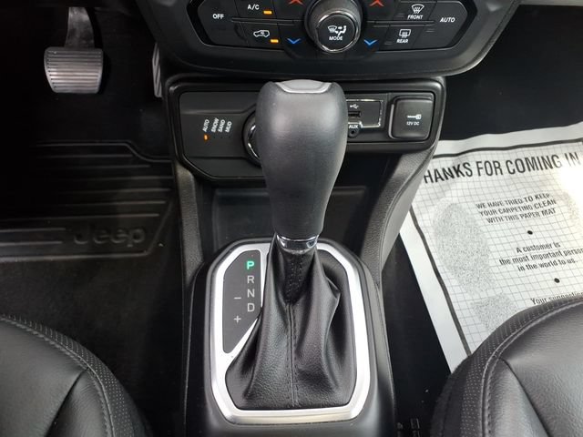 Certified 2023 Jeep Renegade Limited w/ Sun/Sound Group AWD/4WD image 27