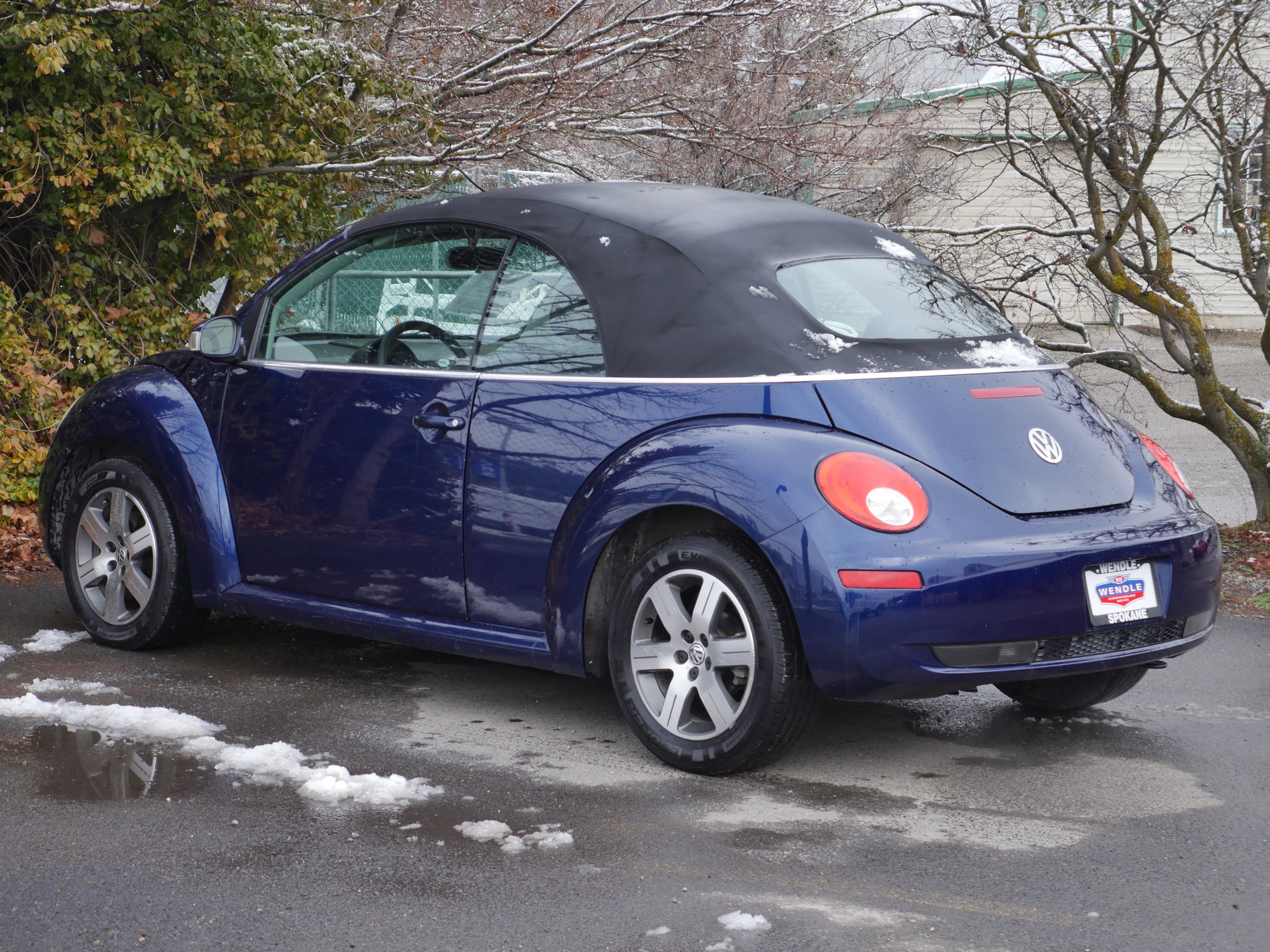 Used 2006 Volkswagen Beetle Convertible w/ Package 1 image 14
