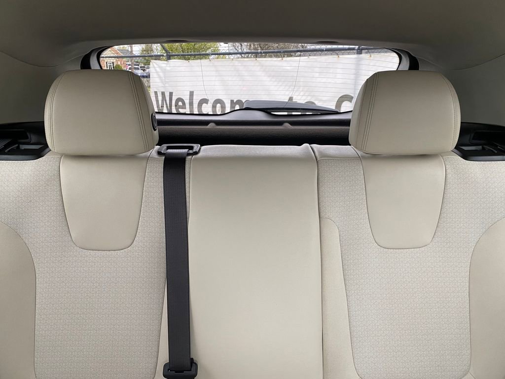 Used 2020 Buick Encore GX Preferred w/ Cold Weather Comfort Package FWD image 27