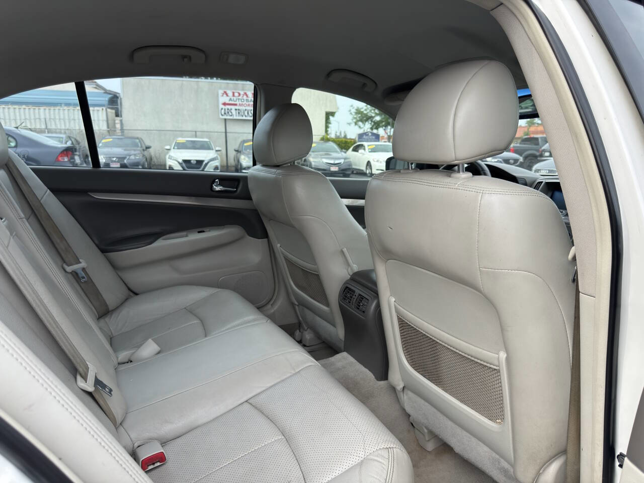 Used 2015 INFINITI Q40 RWD image 12