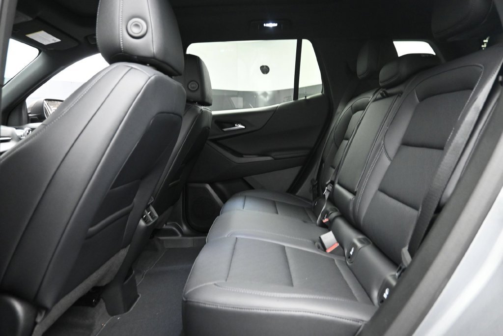 New 2027 Chevrolet Equinox LT w/ Convenience Package II AWD/4WD image 14