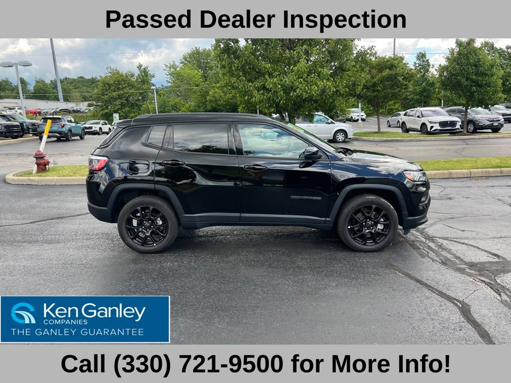 Used 2026 Jeep Compass Latitude AWD/4WD image 7