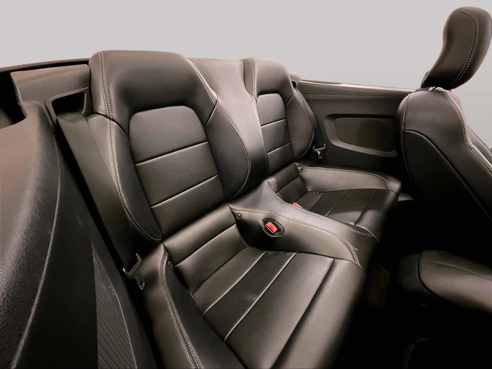 Used 2016 Ford Mustang Premium image 27