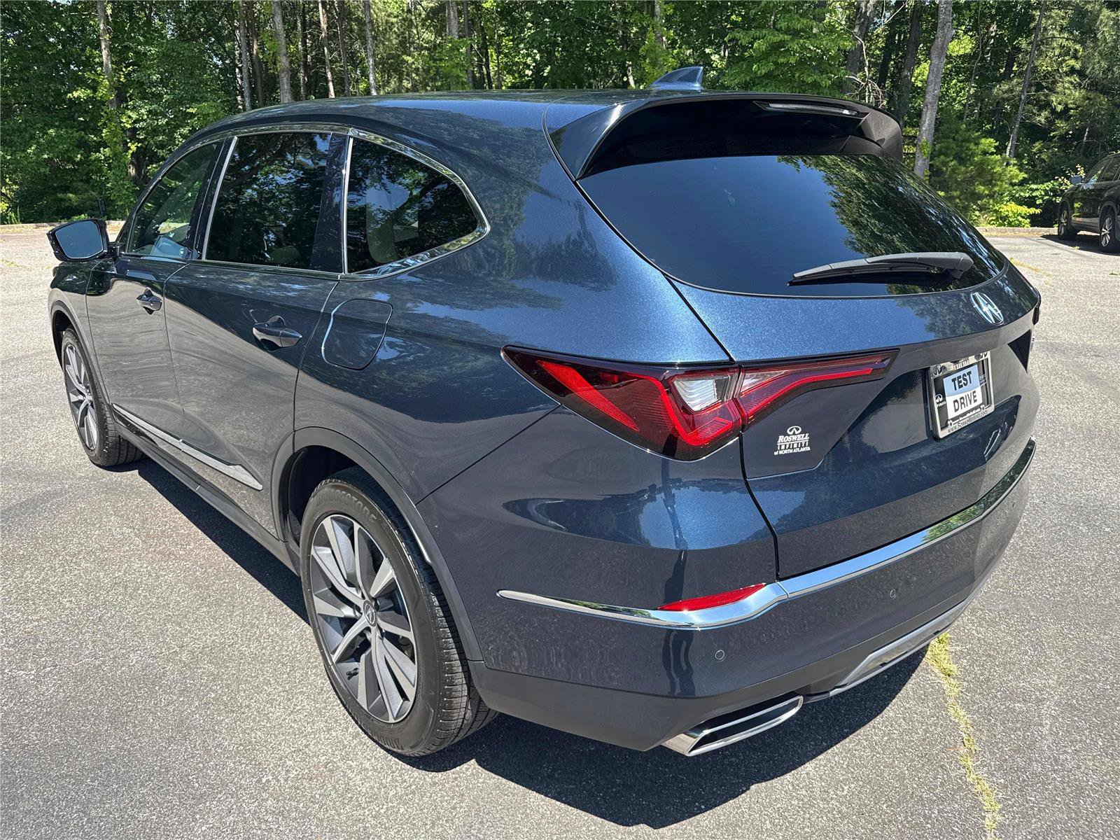 Used 2025 Acura MDX FWD w/ Technology Package image 8