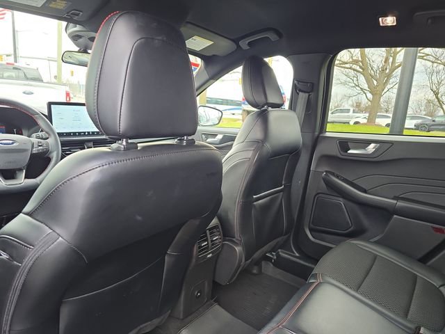 Certified 2024 Ford Escape ST-Line w/ Tech Pack #1 AWD/4WD image 27