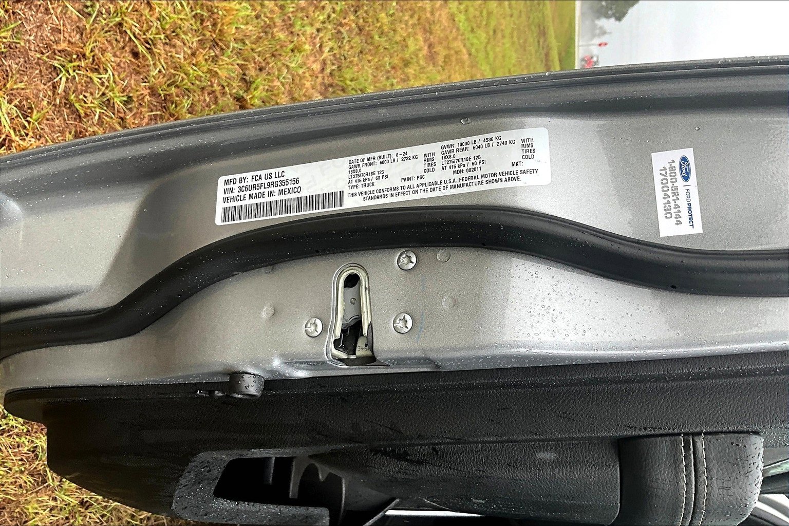 Used 2024 RAM 2500 Laramie image 14