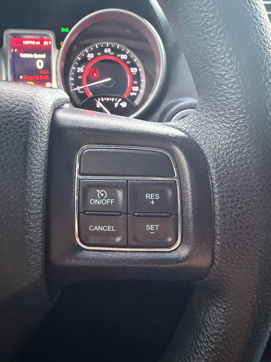 Used 2018 Dodge Journey SXT w/ Blacktop Package image 26