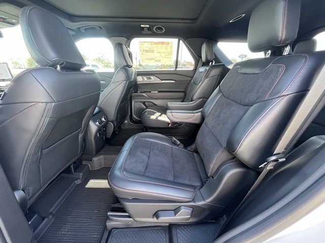 New 2025 Ford Explorer ST image 10