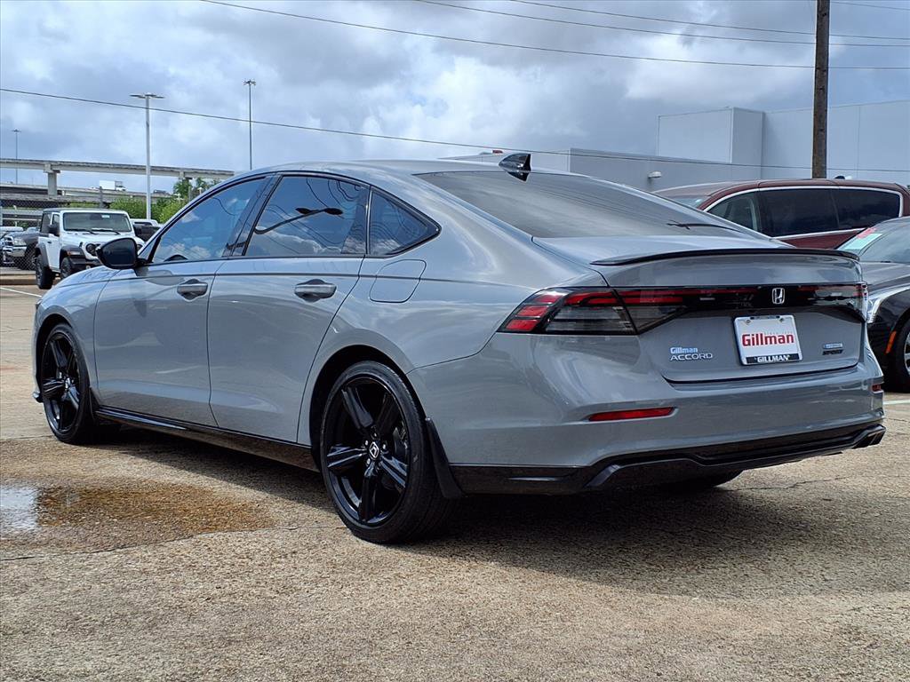 Used 2024 Honda Accord Sport image 4