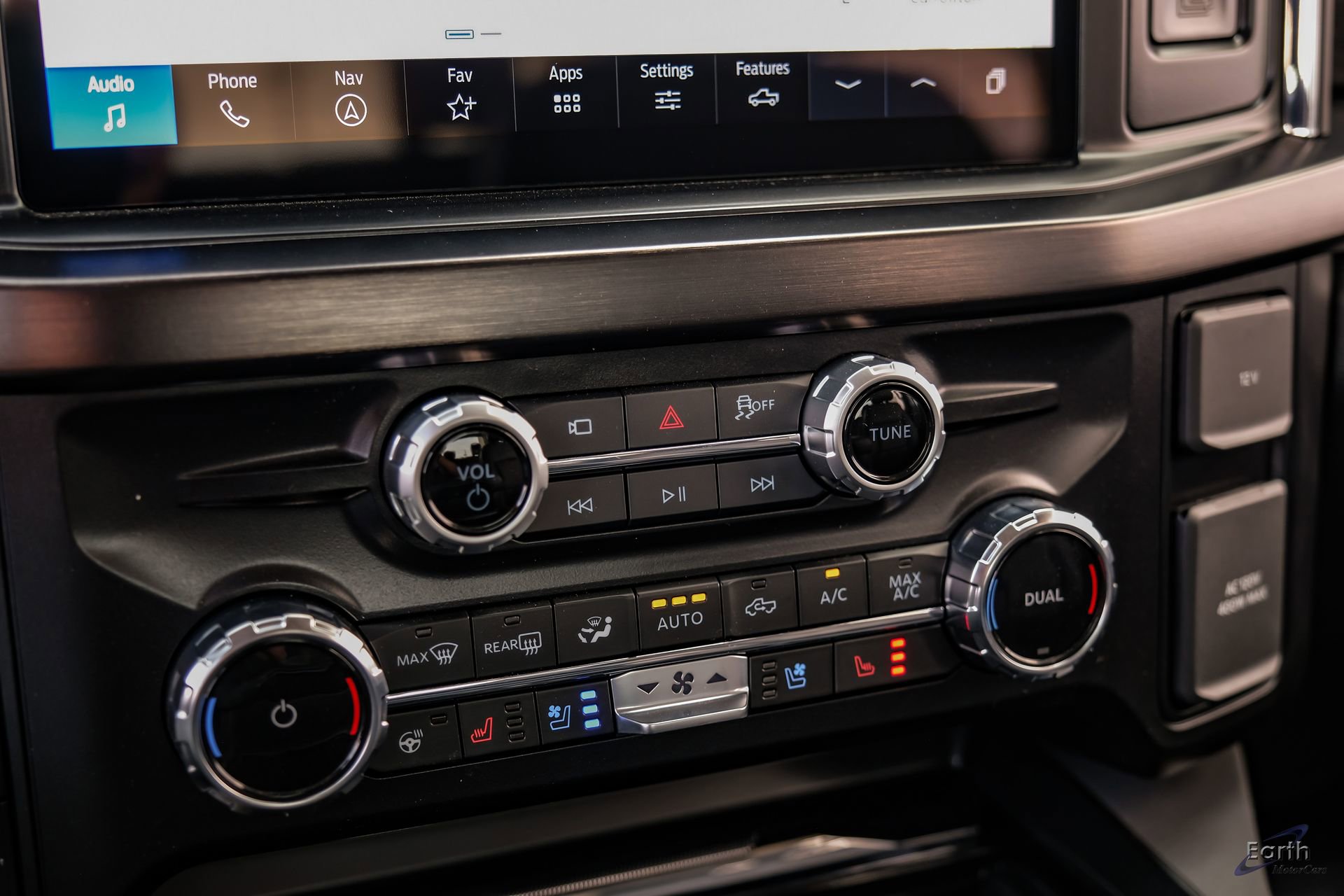 Used 2026 Ford F450 Lariat w/ FX4 Off-Road Package image 66