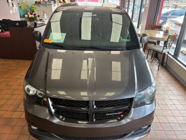 Used 2018 Dodge Grand Caravan SE image 6