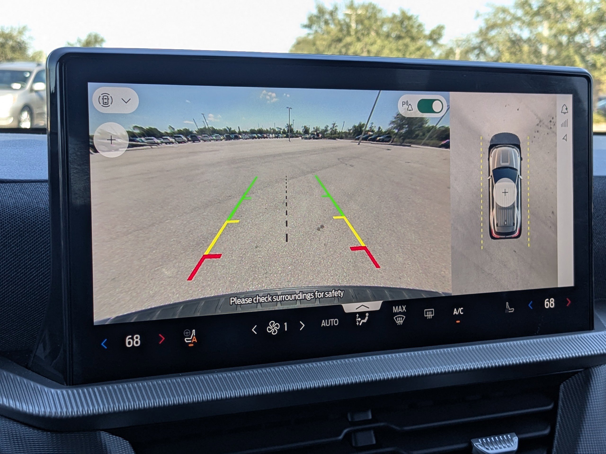 Used 2025 Ford Explorer ST-Line w/ ST-Line Street Pack image 25