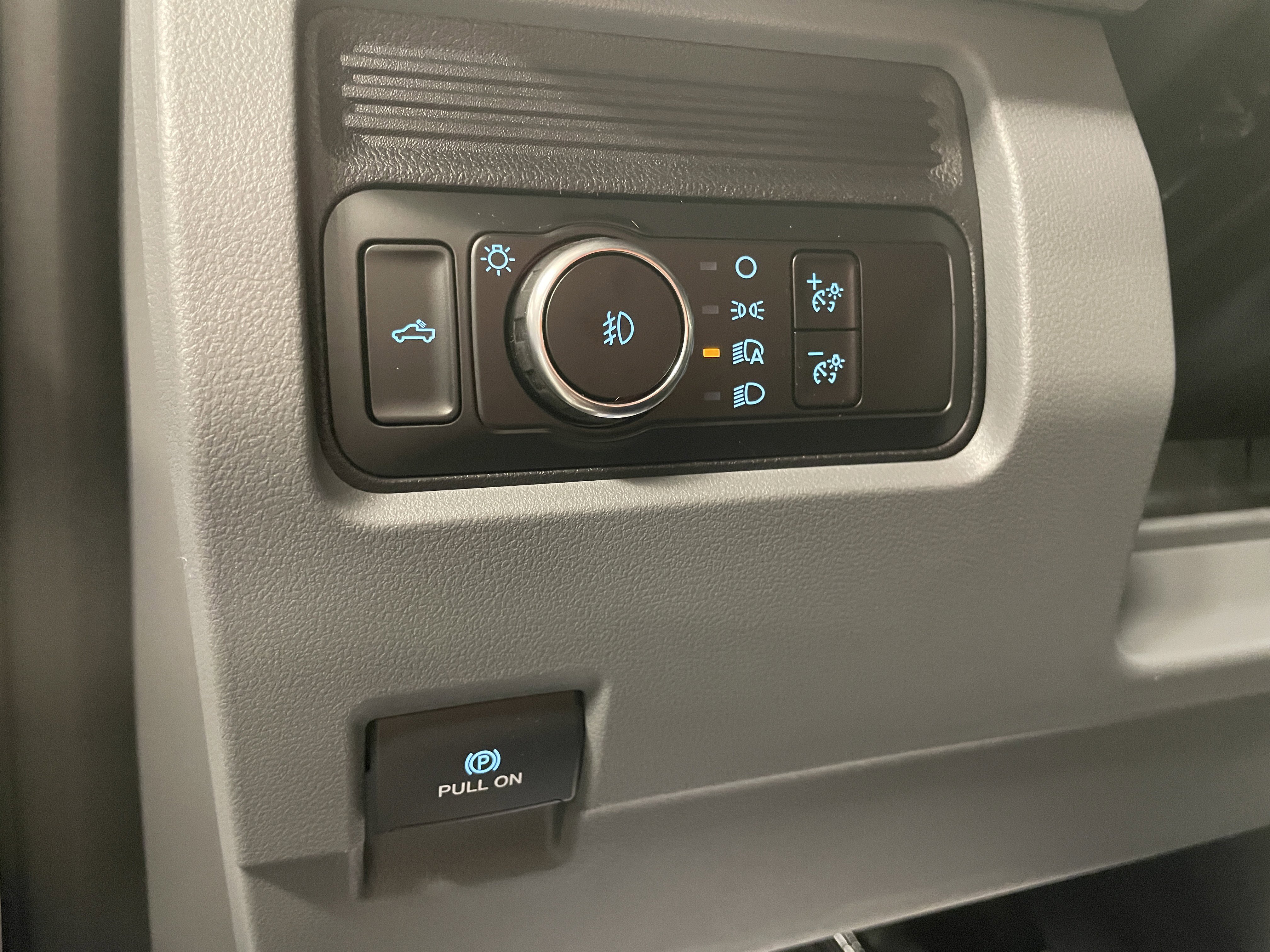 New 2026 Ford F350 XL w/ XL Off-Road Package image 18