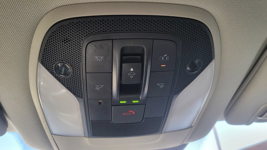 Used 2022 INFINITI QX50 Luxe FWD image 37