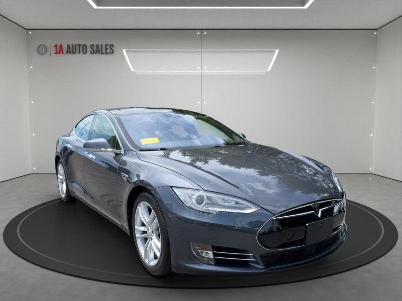 Used 2015 Tesla Model S 70D AWD/4WD image 7