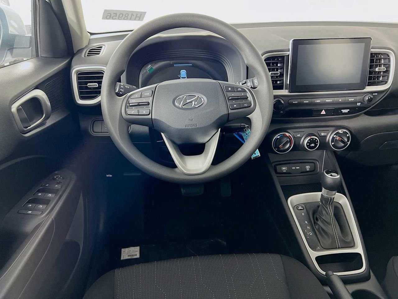 New 2026 Hyundai Venue SE FWD image 15