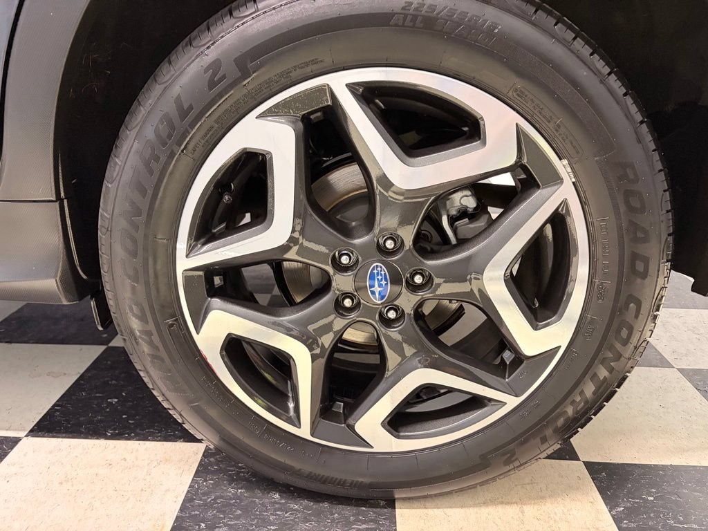 Used 2019 Subaru Crosstrek 2.0i Limited w/ Moonroof Package AWD/4WD image 8