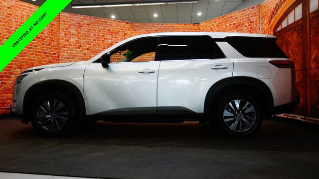 Certified 2024 Nissan Pathfinder S image 4