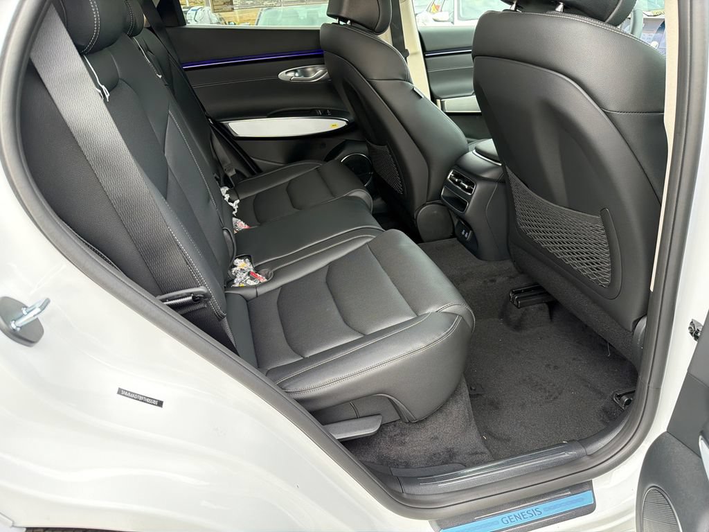 New 2026 Genesis GV70 2.5T Select AWD/4WD image 15