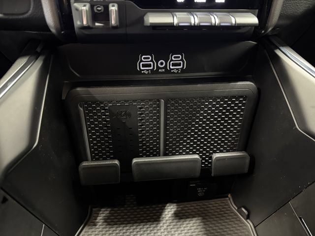 New 2026 RAM 1500 Laramie AWD/4WD image 19