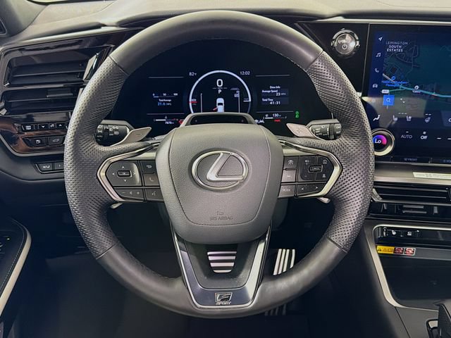 Used 2025 Lexus TX 500h AWD w/ Technology Package image 16