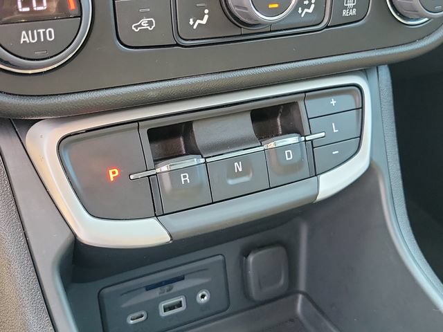 Used 2022 GMC Terrain SLT w/ Tech Package AWD/4WD image 29