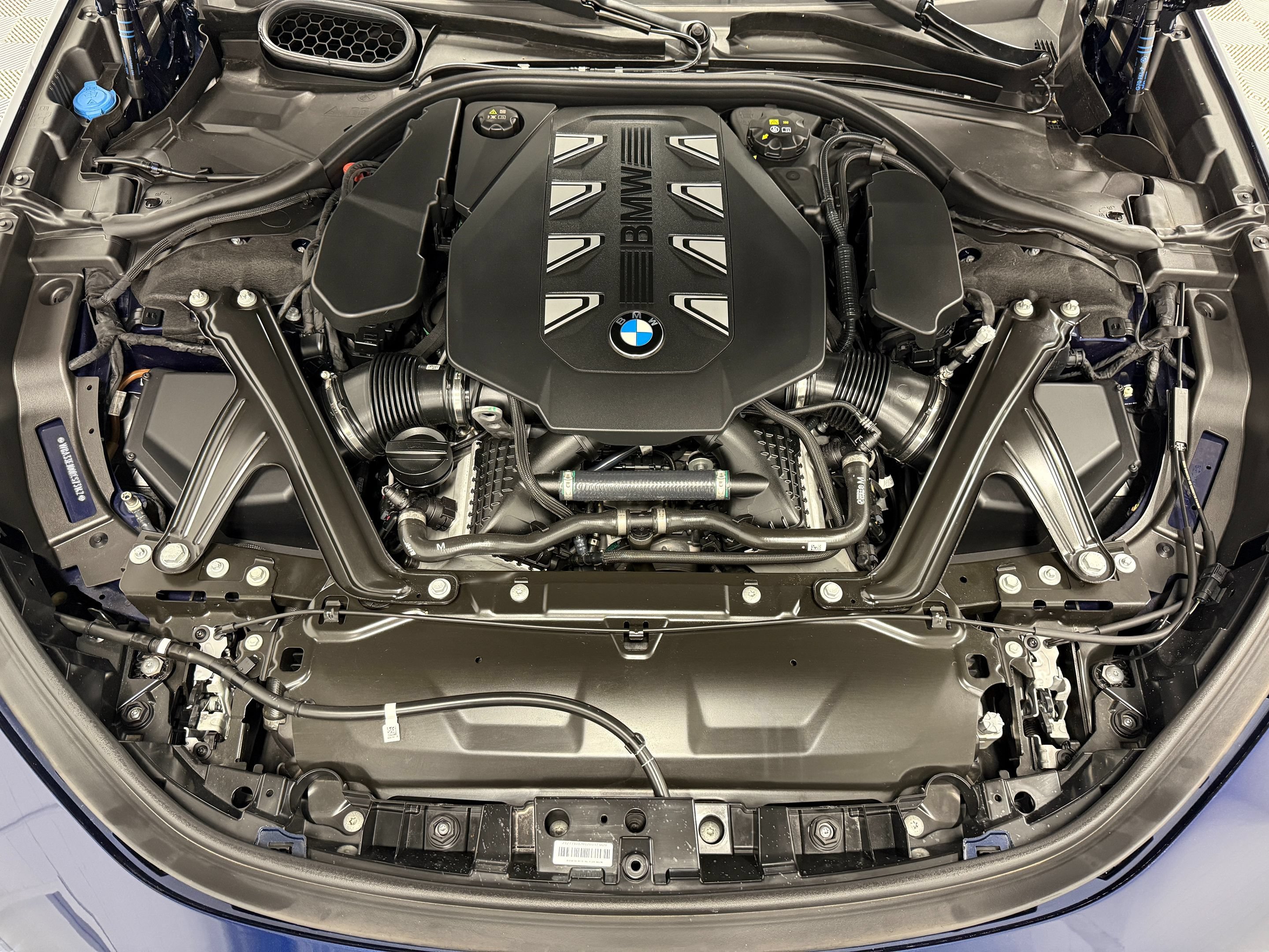 Used 2024 BMW 760i xDrive AWD/4WD image 51