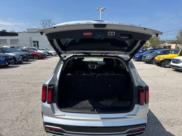 Certified 2021 Kia Sorento EX FWD image 12
