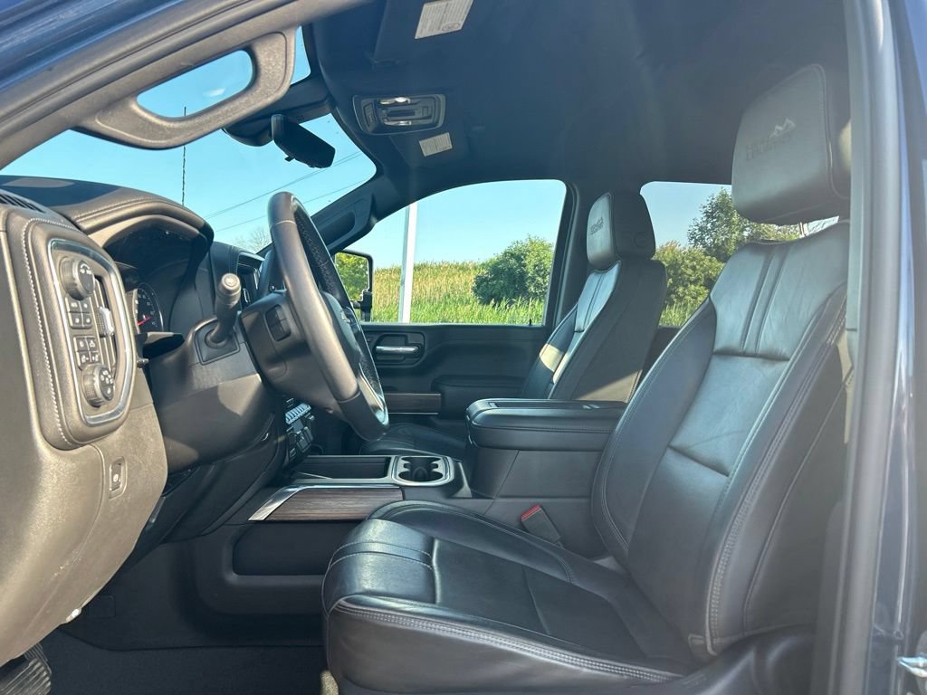 Used 2021 Chevrolet Silverado 3500 High Country w/ Z71 Off-Road Package AWD/4WD image 11