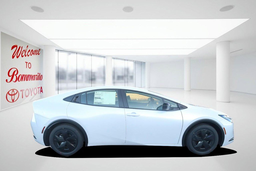 New 2026 Toyota Prius LE image 5