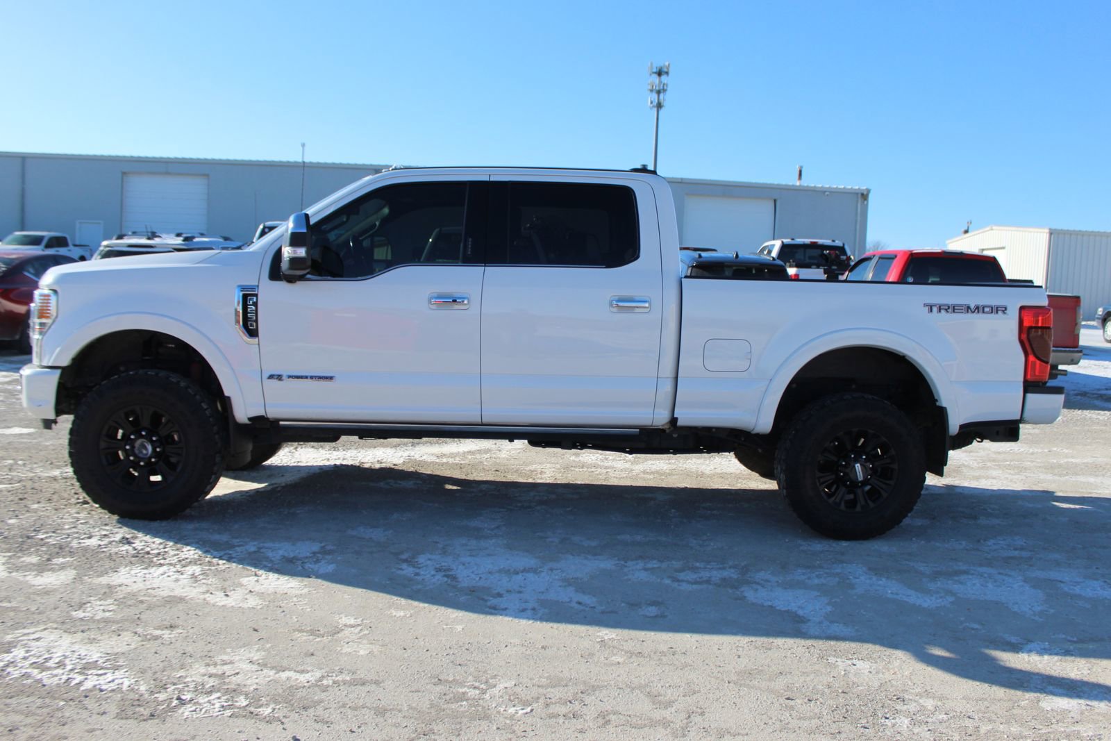 Used 2022 Ford F250 Platinum w/ Tremor Off-Road Package image 3
