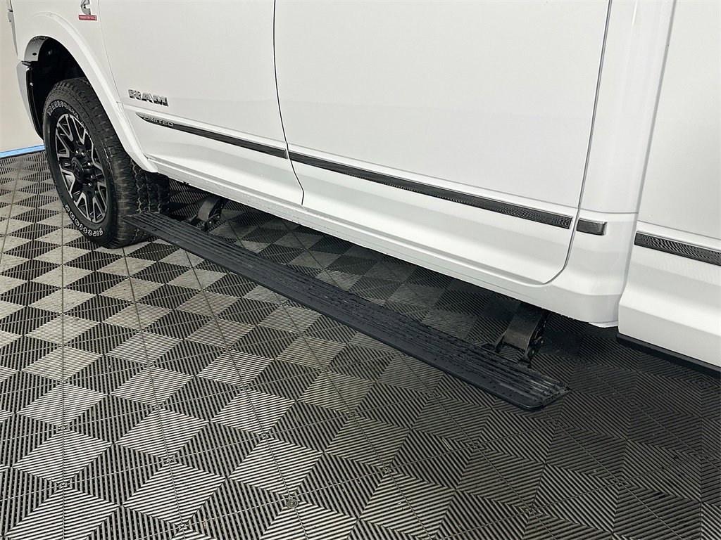 New 2026 RAM 3500 Limited image 21