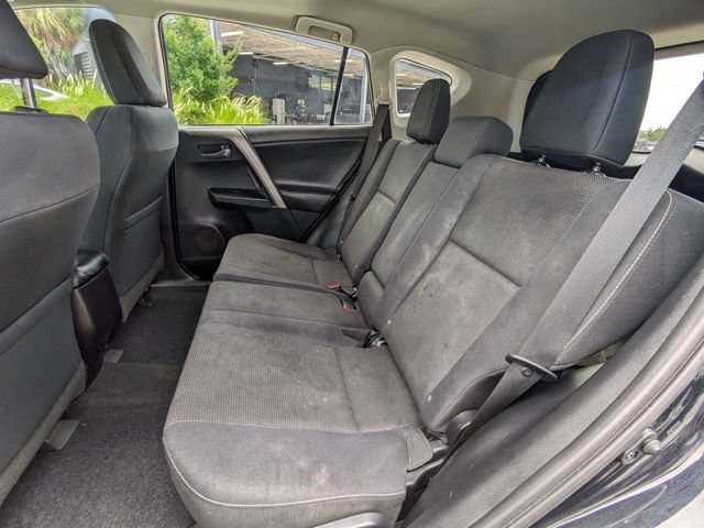 Used 2016 Toyota RAV4 XLE FWD image 15