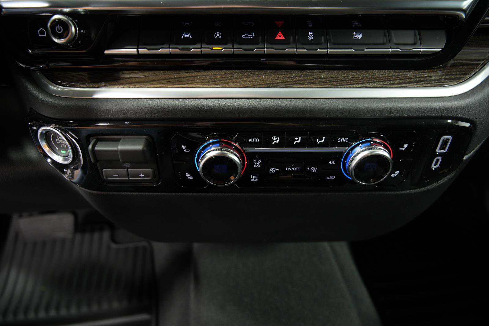 New 2026 GMC Sierra 1500 Elevation image 31