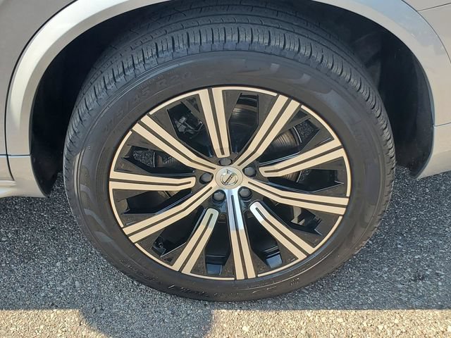 Certified 2023 Volvo XC90 B5 Core w/ Protection Package Premier AWD/4WD image 7