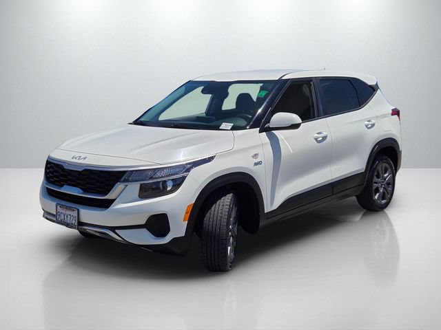 Used 2023 Kia Seltos LX AWD/4WD image 8