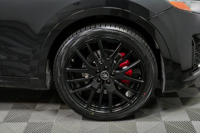 Certified 2022 Maserati Levante GT AWD/4WD image 6