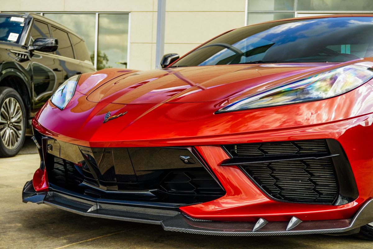 Used 2024 Chevrolet Corvette Stingray Preferred Cpe w/ Battery Protection Package RWD image 2