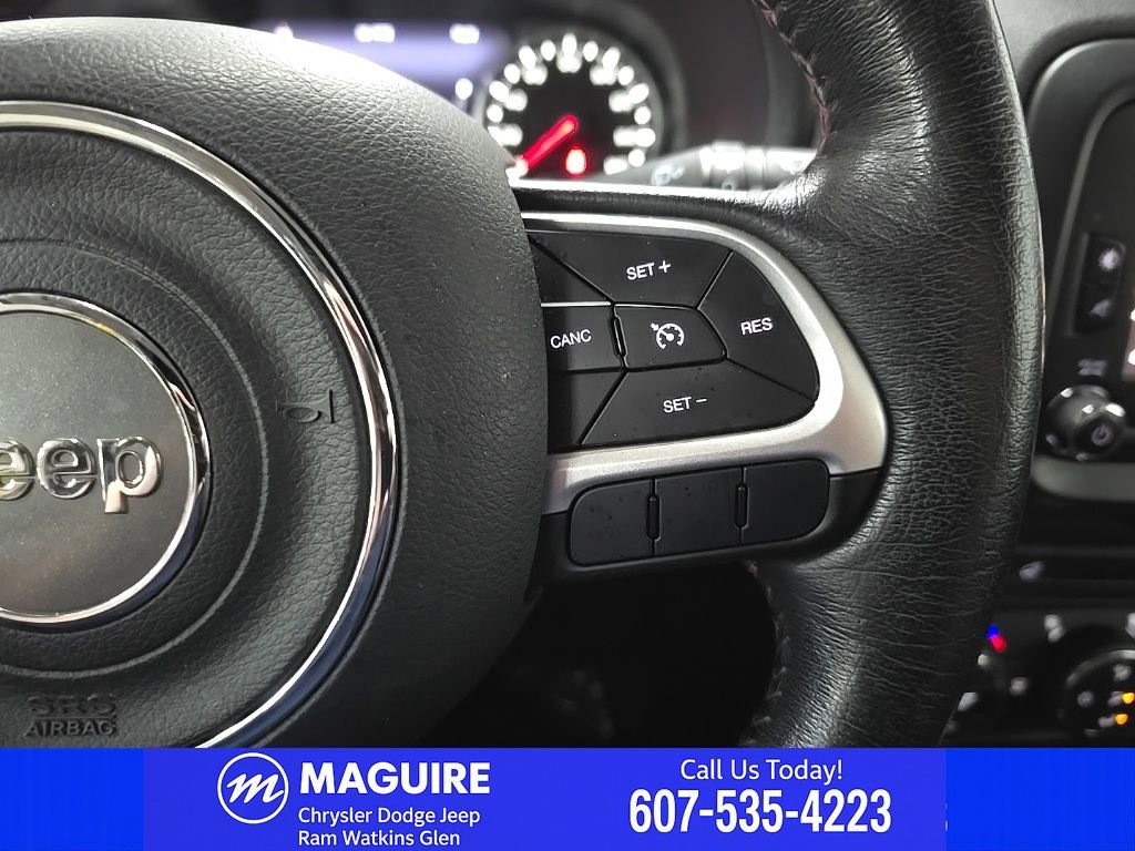 Used 2015 Jeep Renegade Trailhawk w/ Premium Leather Group AWD/4WD image 23