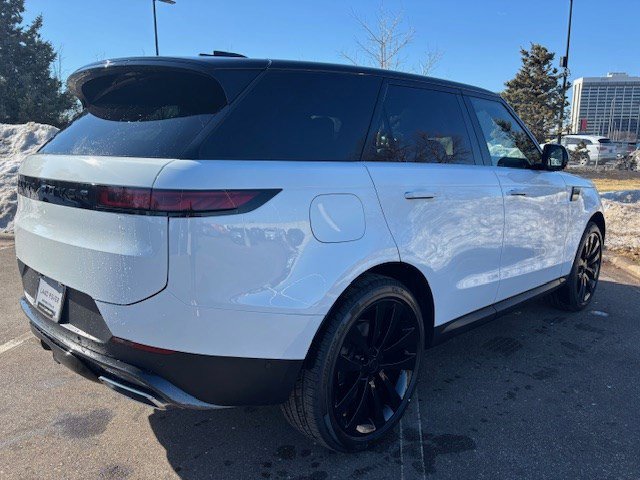 New 2026 Land Rover Range Rover Sport SE AWD/4WD image 5