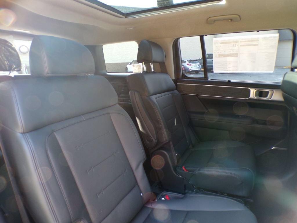 New 2027 Hyundai Santa Fe Limited AWD/4WD image 19