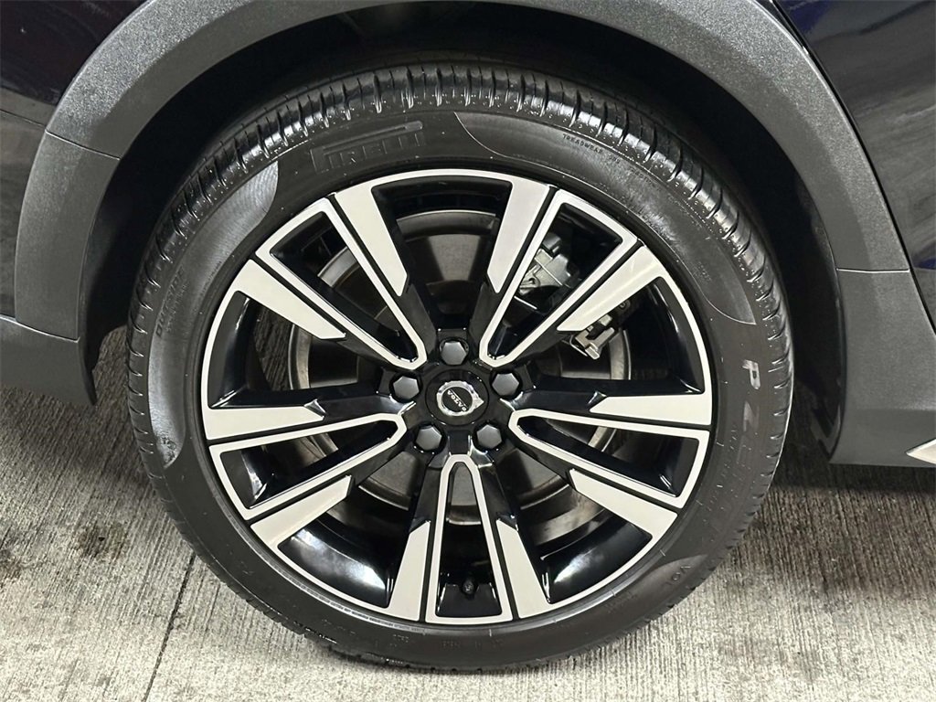 Used 2024 Volvo V60 B5 Cross Country Ultimate image 10