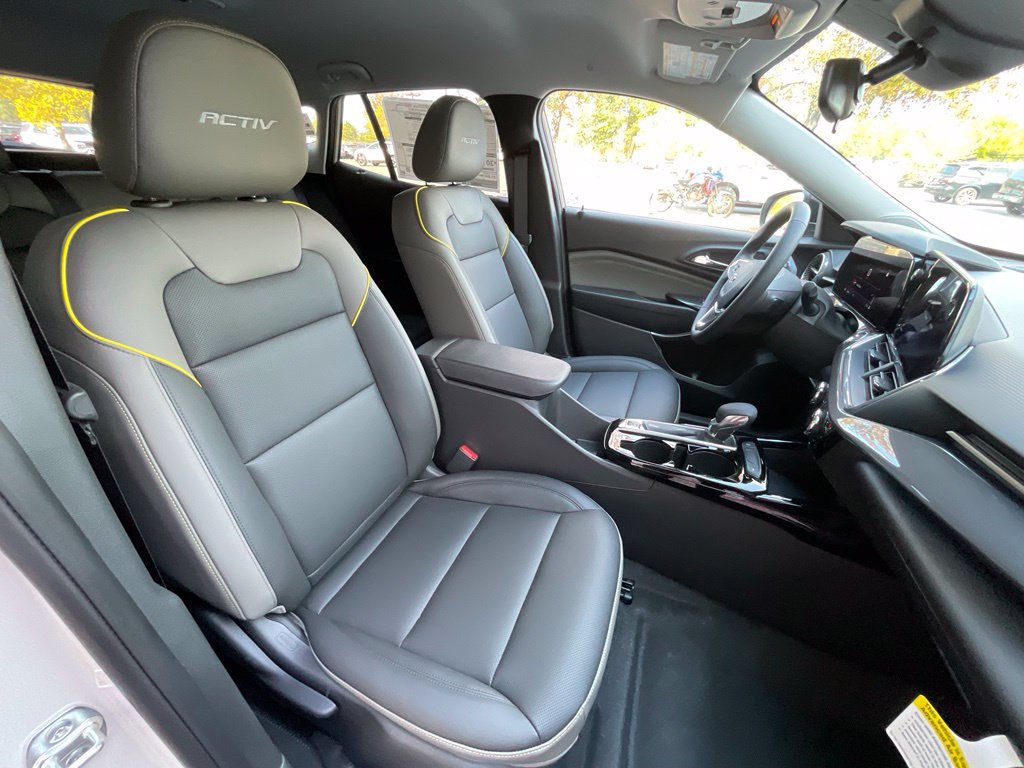 New 2026 Chevrolet Trax ACTIV w/ Driver Confidence Package FWD image 31