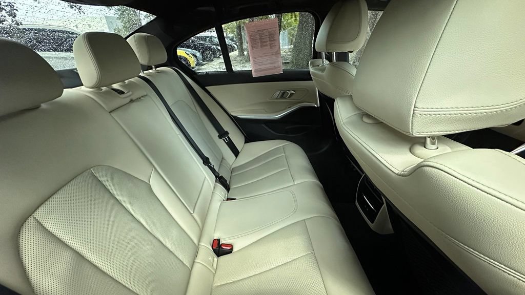 Used 2023 BMW 330i Sedan w/ Premium Package RWD image 6