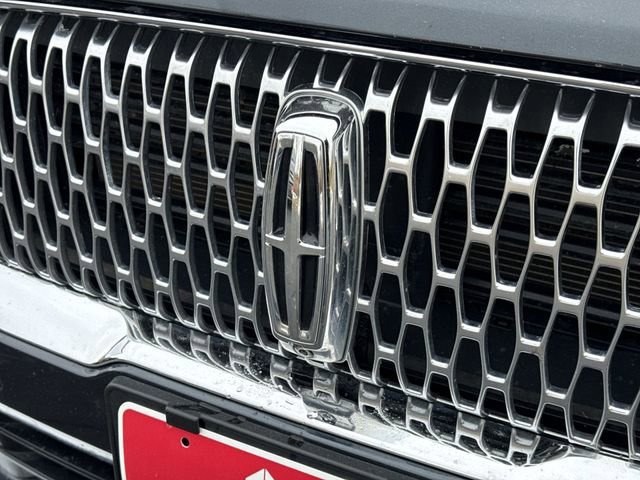 Used 2022 Lincoln Corsair Reserve w/ Equipment Group 201A image 31