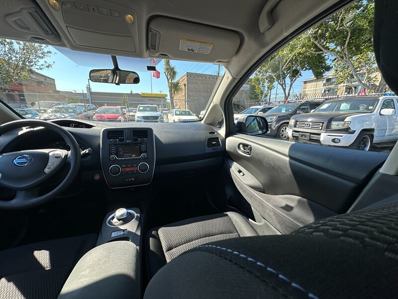 Used 2017 Nissan Leaf S w/ Charge Package FWD image 14