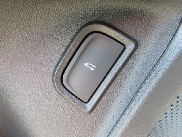 Certified 2025 Chevrolet Blazer EV RS AWD/4WD image 11
