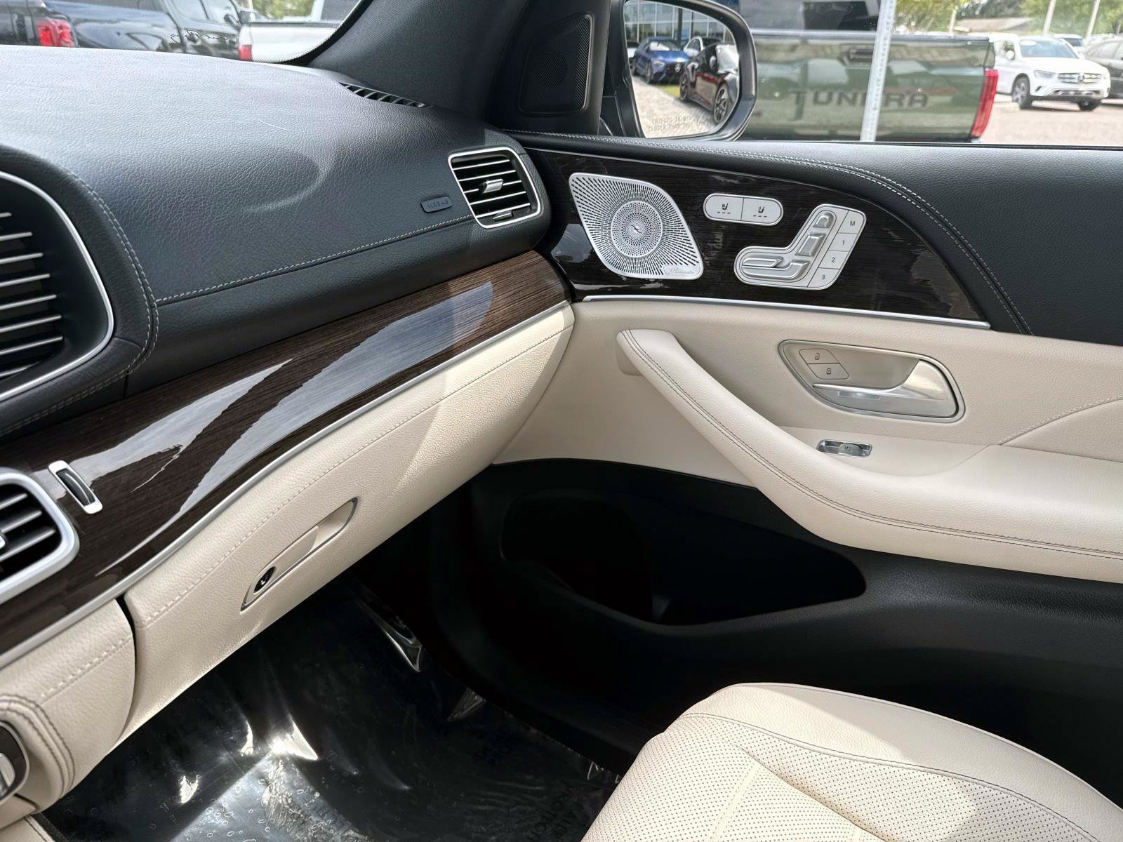 Certified 2024 Mercedes-Benz GLE 450e 4MATIC image 26