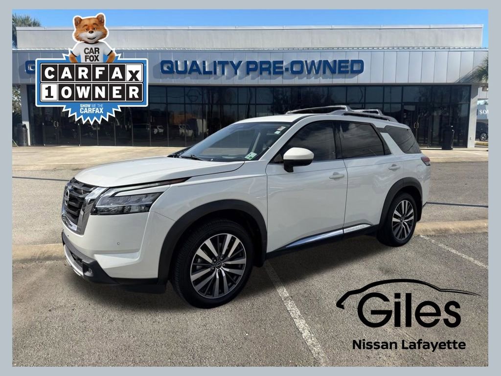 Used 2022 Nissan Pathfinder Platinum w/ Cargo Package FWD image 1