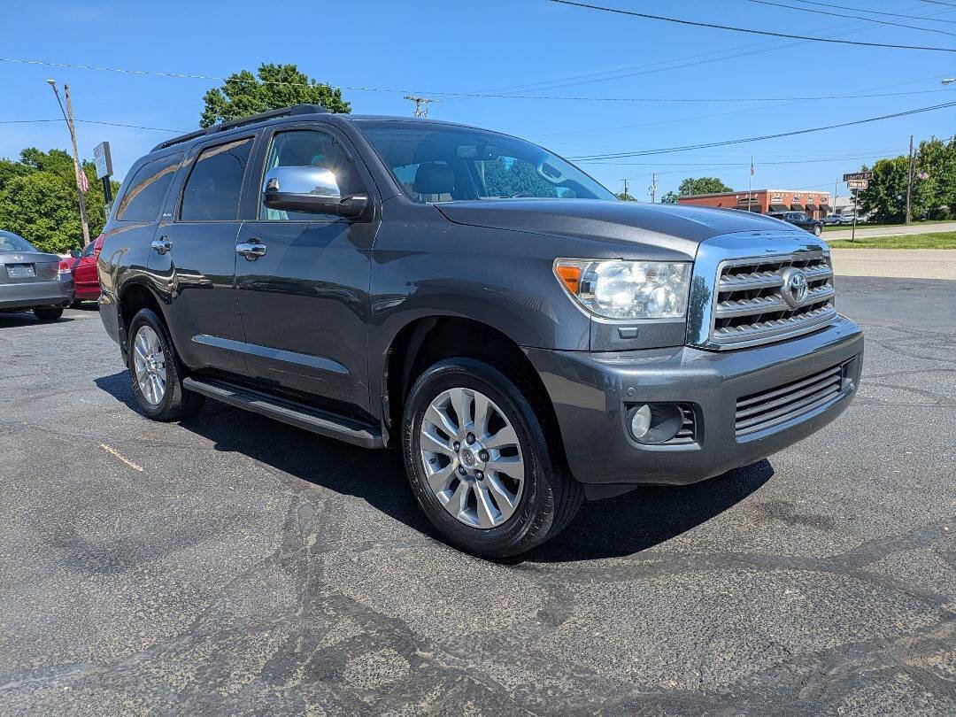 Used 2011 Toyota Sequoia Platinum AWD/4WD image 4